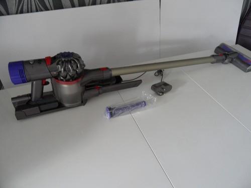 Dyson v8 ANIMAL cordless vacuum cleaner Stripped and Serviced - New AM BAttery