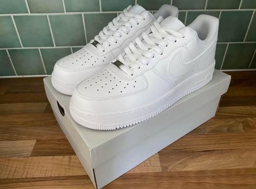 Nike Airforce 1 Low Triple White Size UK 9 - Free Fast Delivery - Same Day Ship