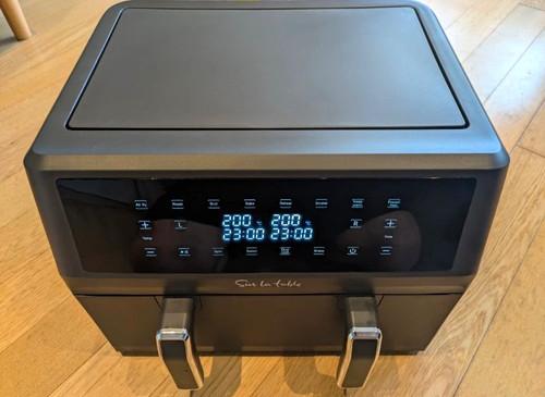 Sur La Table SLT-1808 Dual Basket Air Fryer 10.5L 1700W Digital, 2 Trays