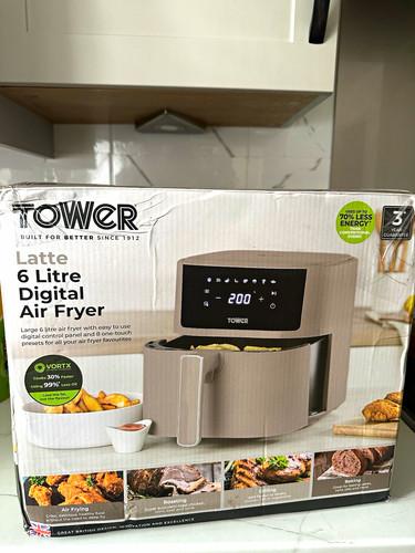 Tower Latte 6L Digital Air Fryer 1700W 8 Programmes Digital Display Basket