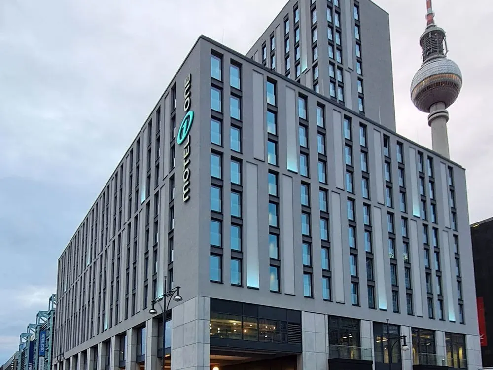 Motel One Berlin-Alexanderplatz — Berlin